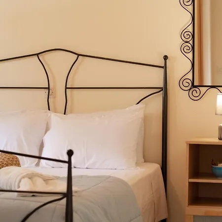 Virginia Apartment *